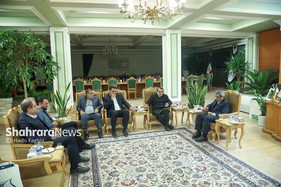 گزارش تصویری | دیدار احسان حدادی، رئیس فدراسیون دوومیدانی، با استاندار خراسان رضوی