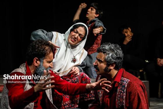 گزارش تصویری | نمایش «شارمالی گل»