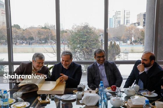 گزارش تصویری | دیدار عراقچی با شهردار و رئیس شورای شهر مشهد