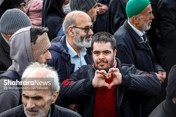 گزارش تصویری | اجتماع باشکوه مردم مشهد همزمان با آئین تشییع شهدای مقاومت در لبنان (۵ اسفند ۱۴۰۳)