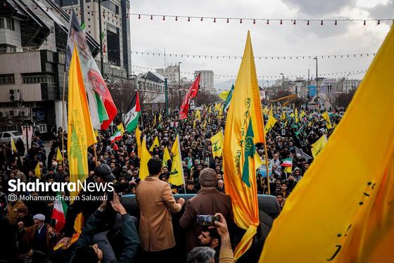 گزارش تصویری | اجتماع باشکوه مردم مشهد همزمان با آئین تشییع شهدای مقاومت در لبنان (۵ اسفند ۱۴۰۳)