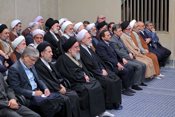 گزارش تصویری | دیدار مسئولان و کارگزاران نظام با رهبر معظم انقلاب (۱۸ اسفند)