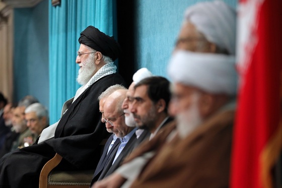 گزارش تصویری | دیدار مسئولان و کارگزاران نظام با رهبر معظم انقلاب (۱۸ اسفند)