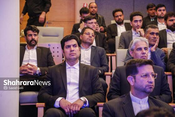 گزارش تصویری | آیین رونمایی و تحویل ۴۲ دستگاه خودروی سنگین خدمات عمومی به شهرداری‌های خراسان رضوی