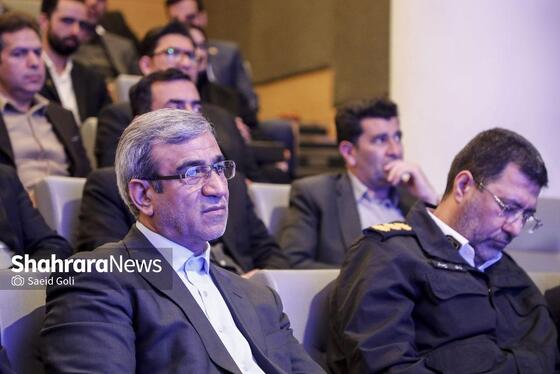 گزارش تصویری | آیین رونمایی و تحویل ۴۲ دستگاه خودروی سنگین خدمات عمومی به شهرداری‌های خراسان رضوی