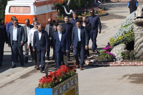 بازدید شهردار و اعضای شورای شهر مشهد از المان‌های بهاری + عکس و فیلم