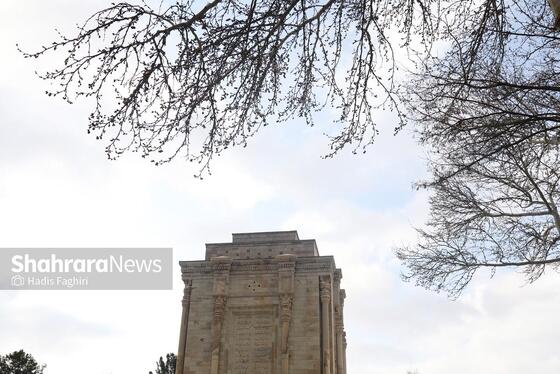 گزارش تصویری | گردشگران نوروزی در آرامگاه فردوسی