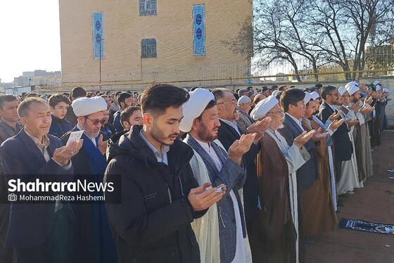 گزارش تصویری | نماز عید سعید فطر مهاجران افغانستانی در محله گلشهر مشهد