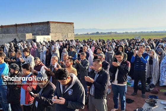 گزارش تصویری | نماز عید سعید فطر مهاجران افغانستانی در محله گلشهر مشهد