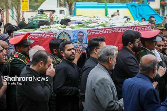 گزارش تصویری |مراسم تشییع پیکر دو مامور پلیس انفجار کلانتری در مشهد