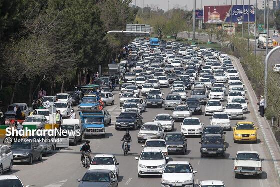 گزارش تصویری | ترافیک پرحجم خروجی‌های مشهد در روز طبیعت (۱۳ فروردین ۱۴۰۴)
