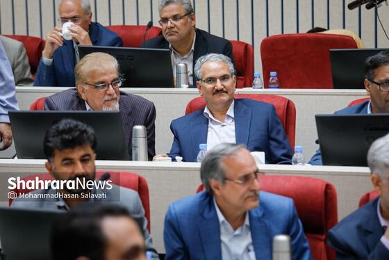 گزارش تصویری | نشست محمدرضا عارف، معاون اول رئیس جمهور با فعالان سیاسی خراسان رضوی