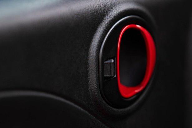 کوئیک R پلاس رونمایی شد