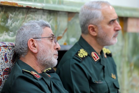 رهبر معظم انقلاب در دیدار فرماندهان عالی نیروهای مسلح: دشمن از پیشرفت‌های جمهوری اسلامی کلافه و عصبی است + تصاویر