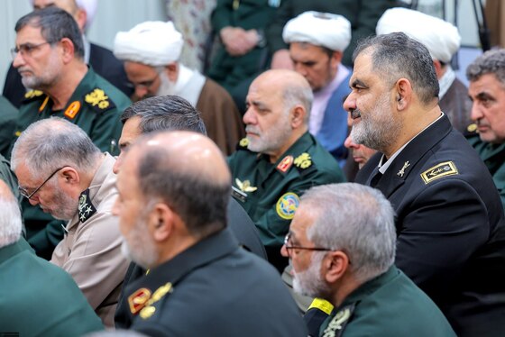 رهبر معظم انقلاب در دیدار فرماندهان عالی نیروهای مسلح: دشمن از پیشرفت‌های جمهوری اسلامی کلافه و عصبی است + تصاویر