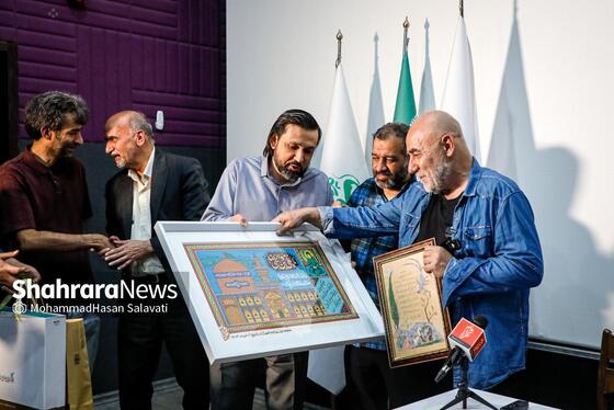 گزارش تصویری | اکران مستند پرتره «داوج پارادیزو» با موضوع زندگی و آثار هنری «جواد علیزاده» در پردیس سینمایی مهر