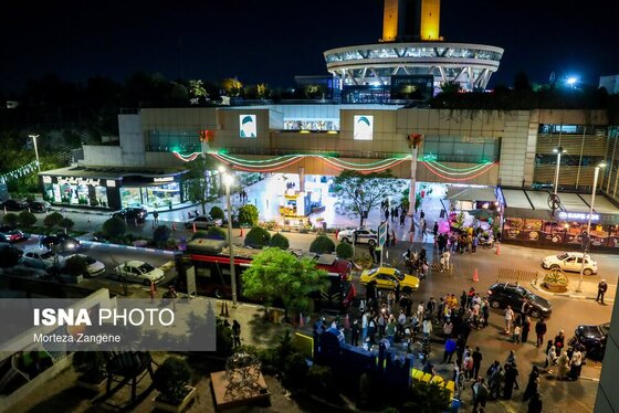 گزارش تصویری | اکران عمومی آخرین قسمت سریال پایتخت در برج میلاد