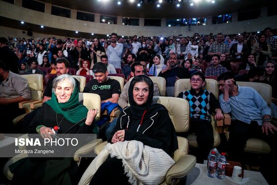 گزارش تصویری | اکران عمومی آخرین قسمت سریال پایتخت در برج میلاد
