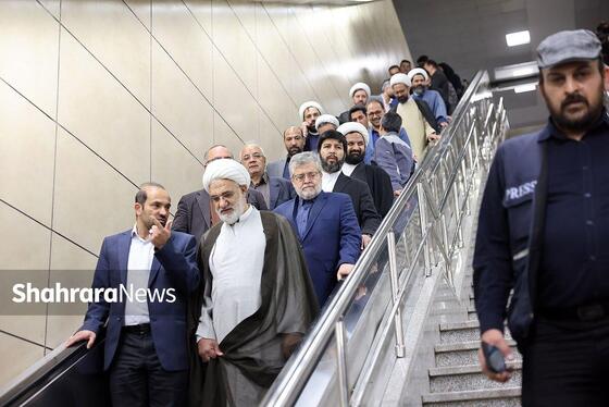 گزارش تصویری | بازدید اعضای حوزه علمیه خراسان از فاز یک خط سه قطارشهری مشهد