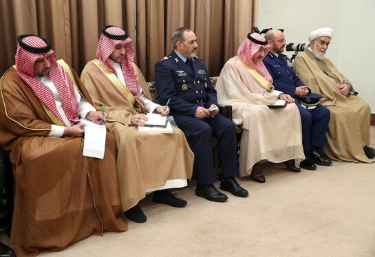 تقدیم پیام پادشاه عربستان به رهبر معظم انقلاب+تصاویر