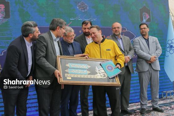 گزارش تصویری | مراسم بهره‌برداری از بولوار کرامت و ۱۲ پروژه عمرانی، ترافیکی، ورزشی و فضای سبز مشهد (۲ اردیبهشت ۱۴۰۴)
