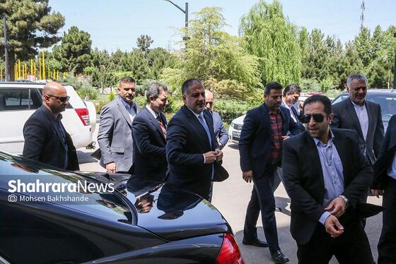 گزارش تصویری | بازدید وزیر ورزش عراق از استادیوم امام‌رضا(ع) مشهد