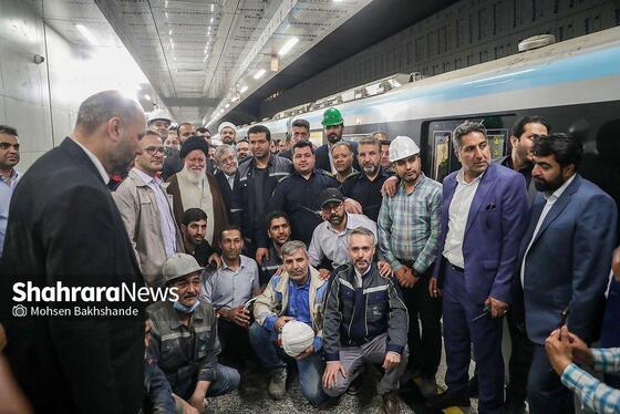 گزارش تصویری | بازدید آیت‌الله علم‌الهدی از ایستگاه باب‌الجواد(ع) مترو مشهد
