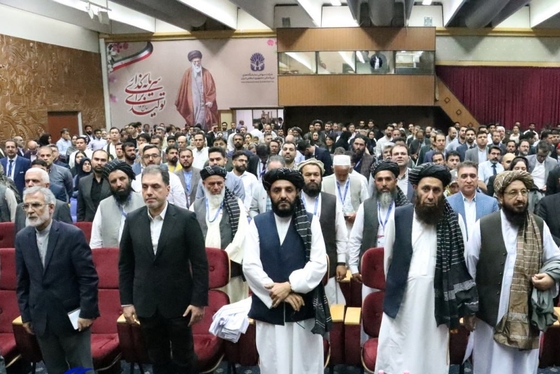 دستیار وزیر خارجه از سرمایه‌گذاران افغان خواست به بندر چابهار توجه جدی داشته باشند