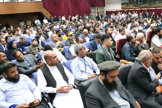 دستیار وزیر خارجه از سرمایه‌گذاران افغان خواست به بندر چابهار توجه جدی داشته باشند