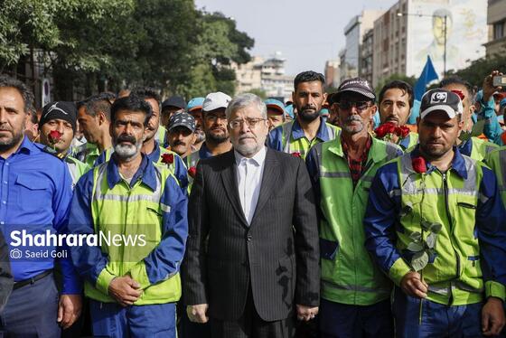 گزارش تصویری | آیین اذن خدمت با حضور نیرو‌های خدمات شهری مشهد (۱۰ اردیبهشت ۱۴۰۴)
