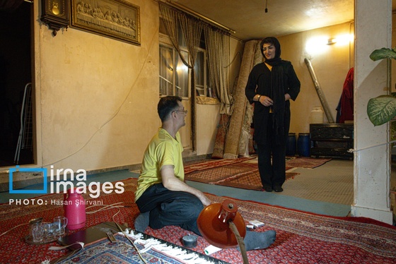 گزارش تصویری | «رفوگری»؛ هنری رو به خاموشی