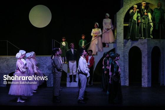 گزارش تصویری | نمایش «دریاچه قو» در مشهد