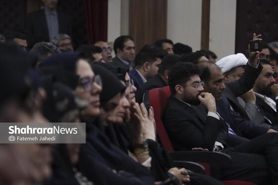 گزارش تصویری | آیین تجلیل از معلمان نمونه کشوری و استانی