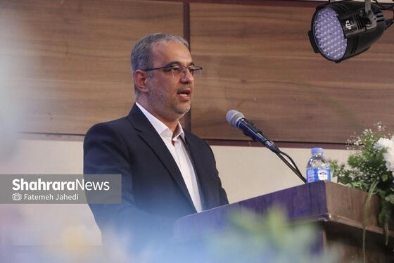 گزارش تصویری | آیین تجلیل از معلمان نمونه کشوری و استانی