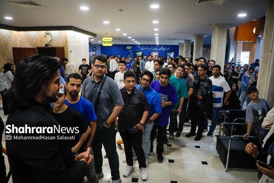گزارش تصویری | نمایش مردمی فیلم «صددام» با حضور رضا عطاران در مشهد