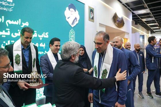 گزارش تصویری | مراسم اهدای کاپ قهرمانی تیم ملی والیبال به موزه آستان قدس رضوی (۲۹ اردیبهشت ۱۴۰۴)