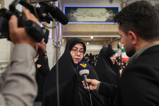 رهبر معظم انقلاب اسلامی: شهید رئیسی خود را از مردم برتر نمی‌دانست | آمریکایی ها در مذاکرات دست از یاوه گویی بردارند (۳۰ اردیبهشت ۱۴۰۴) + فیلم و عکس