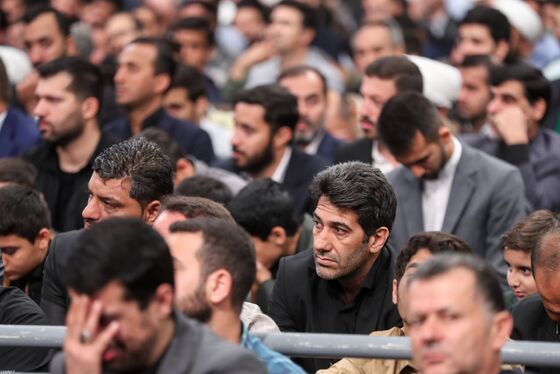 گزارش تصویری | مراسم بزرگداشت شهید رئیسی و شهدای خدمت با حضور رهبر معظم انقلاب (۳۰ اردیبهشت ۱۴۰۴)