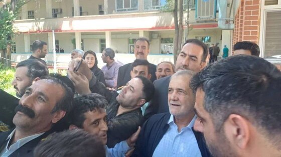 انجام عمل قلب در تبریز توسط پزشکیان + عکس