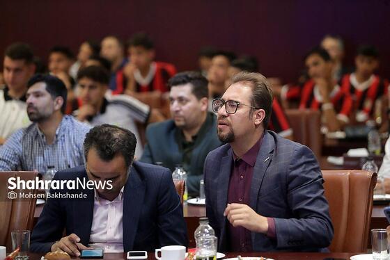 گزارش تصویری | مراسم تجلیل شهرداری از افتخارآفرینان فوتبال پایه مشهد در کشور