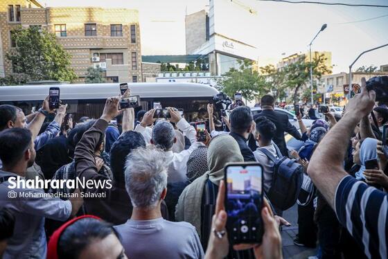 گزارش تصویری | اکران مردمی فیلم «زیبا صدایم کن » با حضور عوامل در مشهد