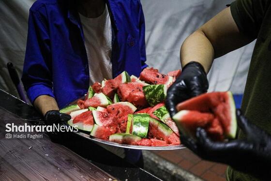 گزارش تصویری | حال‌وهوای خیابان امام‌رضا(ع) مشهد در شب عید غدیر ۱۴۰۴