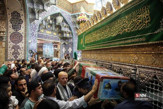 عکس| وداع با پیکر ۶ شهید حملات رژیم اسرائیل در حرم حضرت معصومه(س) (۲۹ خرداد ۱۴۰۴)