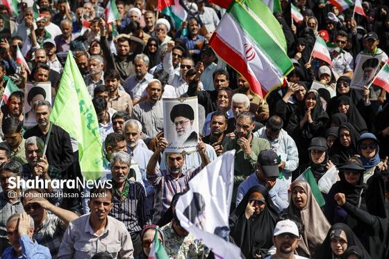 گزارش تصویری | حضور باشکوه مردم مشهد در راهپیمایی جمعه «همدلی و ایستادگی» (۳۰ خرداد ۱۴۰۴)