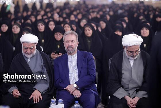 گزارش تصویری | نشست تحلیلی تبیینی «فتح قریب» در حرم مطهر رضوی
