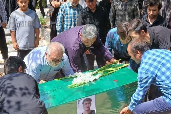 گزارش تصویری | تشییع پیکر شهید افغانستانی حملات اخیر اسرائیل به تهران