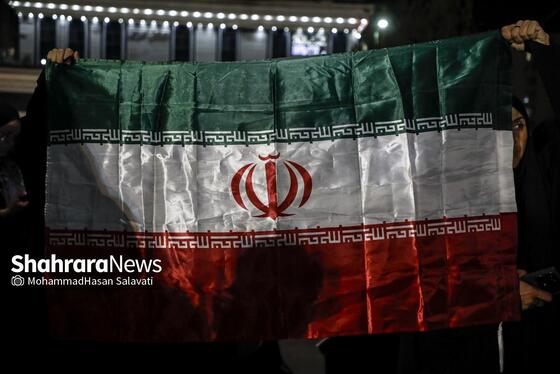 گزارش تصویری | اجتماع مردم مشهد در حمایت از اقدامات نیرو‌های مسلح جمهوری اسلامی ایران و عملیات بشارت فتح