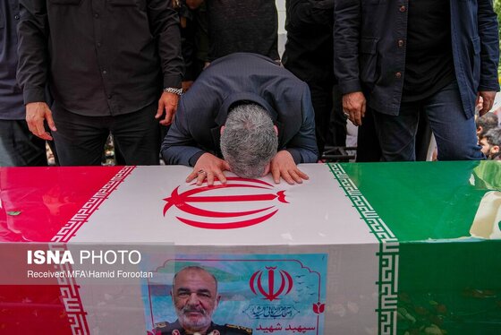 گزارش تصویری | مراسم تشییع پیکر شهدای اقتدار در تهران (۷ تیر ۱۴۰۴)
