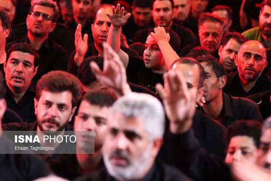 محرم ۱۴۰۴ | عکس‌هایی از عزاداری در حسینیه اعظم زنجان