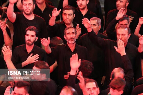 محرم ۱۴۰۴ | عکس‌هایی از عزاداری در حسینیه اعظم زنجان